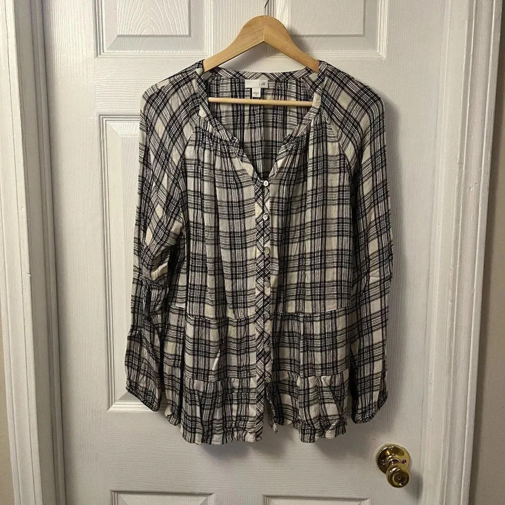 Women’s J. Jill Button Down Medium